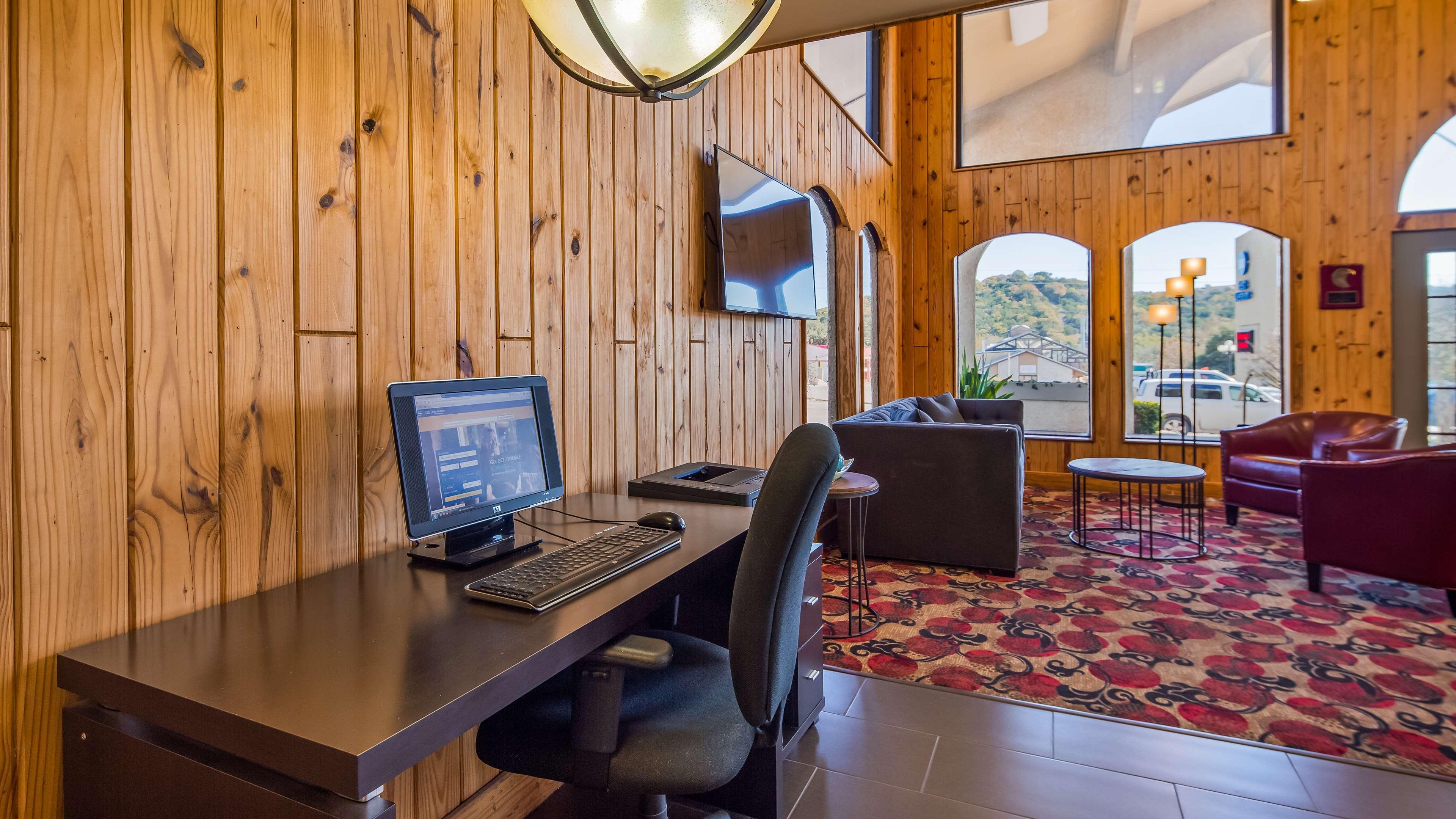 Best Western Sunday House Inn Kerrville Exterior foto