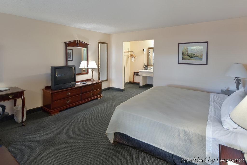 Best Western Sunday House Inn Kerrville Quarto foto