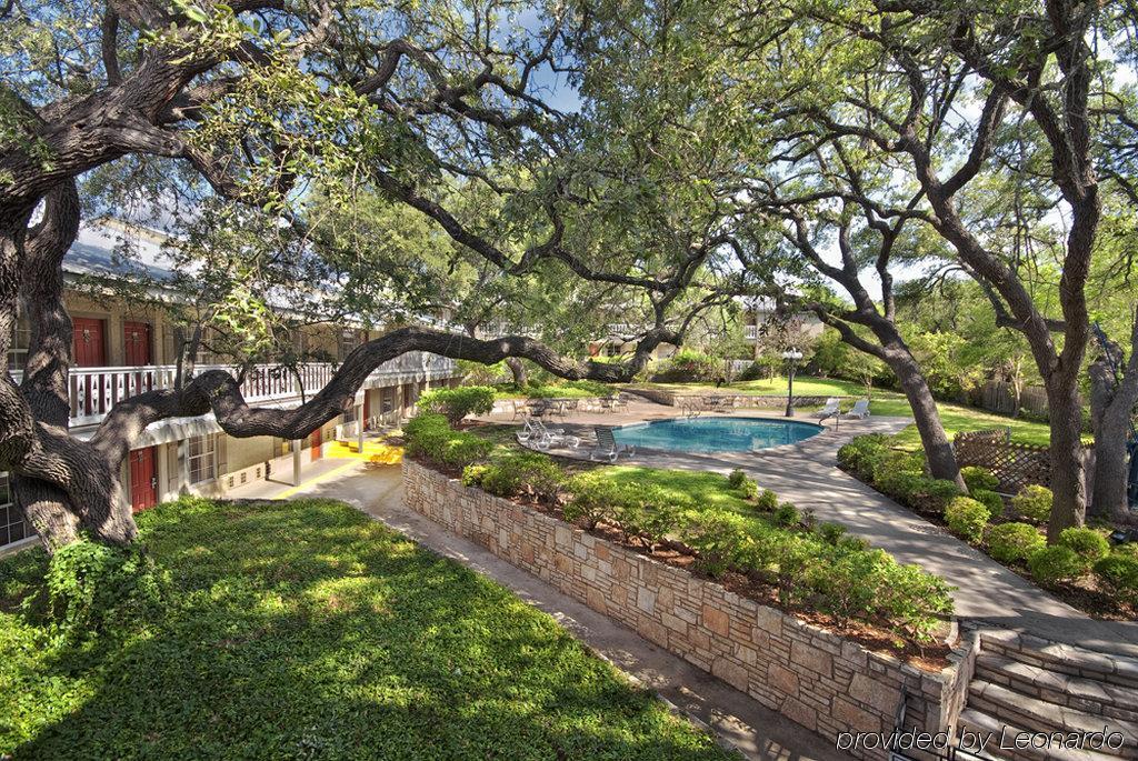 Best Western Sunday House Inn Kerrville Instalações foto