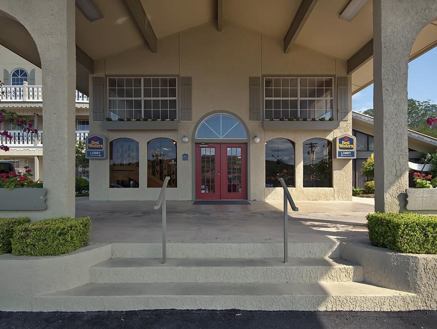 Best Western Sunday House Inn Kerrville Exterior foto